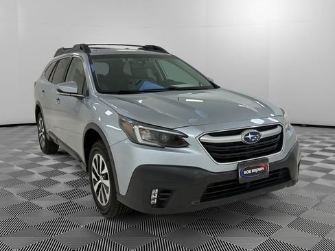 Used 2020 Subaru Outback Premium AWD/4WD image 7