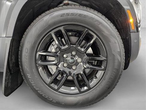 New 2025 Land Rover Defender 110 S image 24