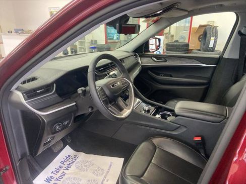 Certified 2023 Jeep Grand Cherokee L Limited w/ Luxury Tech Group II image 7