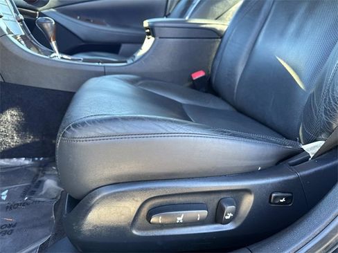 Used 2011 Lexus ES 350 image 19