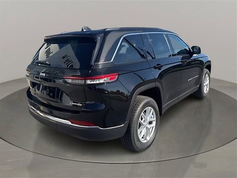 New 2025 Jeep Grand Cherokee Laredo X w/ Luxury Tech Group I image 3