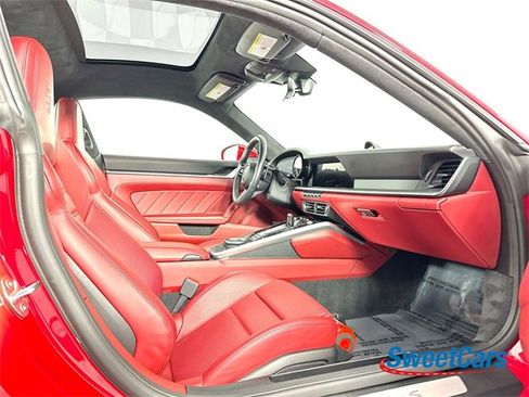 Used 2021 Porsche 911 Turbo S image 10