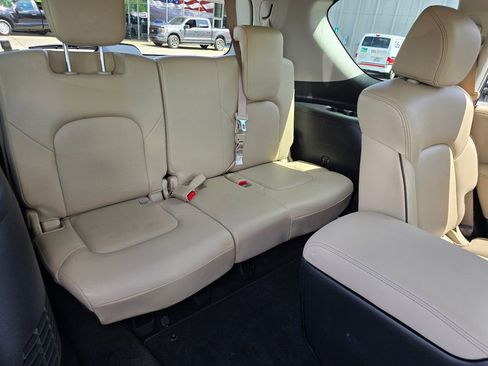 Used 2021 Nissan Armada SL w/ Captain's Chairs Package RWD image 12