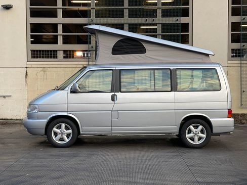 Used 2002 Volkswagen Eurovan MV image 6