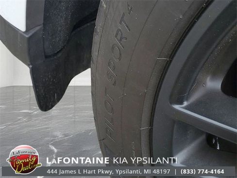 Used 2018 Porsche Panamera 4 image 39