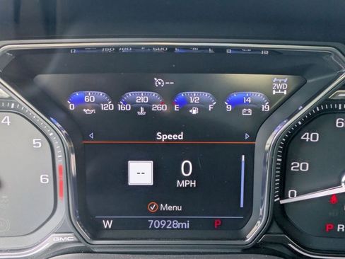 Used 2022 GMC Sierra 3500 Denali w/ Denali Ultimate Package image 10