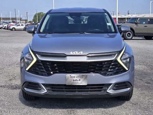 Used 2023 Kia Sportage EX FWD image 2