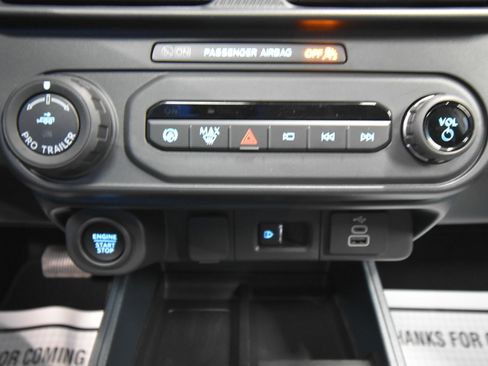 New 2026 Ford Maverick Lobo image 14