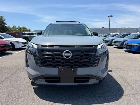 New 2026 Nissan Pathfinder Platinum w/ Cargo Package AWD/4WD image 3