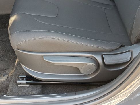 New 2026 Hyundai Elantra SEL Sport image 18