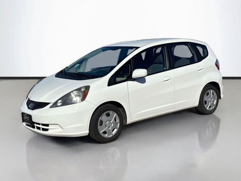 Used 2013 Honda Fit image 4