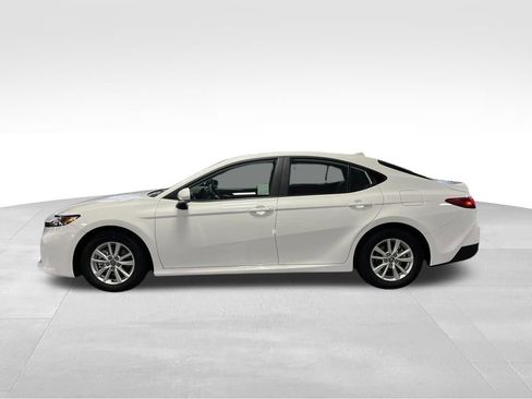 New 2026 Toyota Camry LE FWD image 2