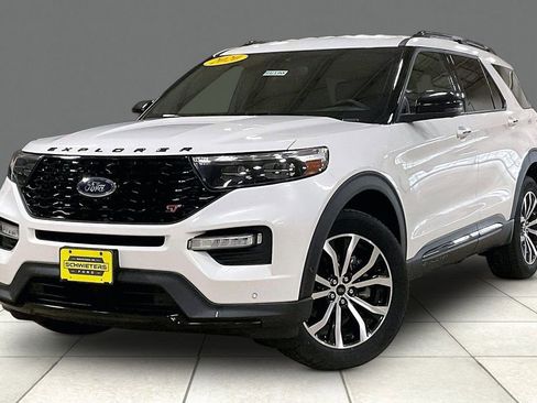 Certified 2020 Ford Explorer ST AWD/4WD image 2