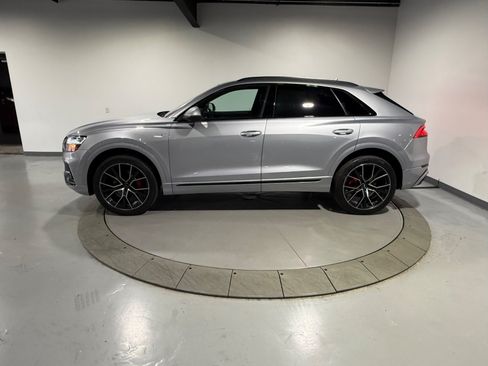 Used 2019 Audi Q8 Premium Plus w/ Premium Plus AWD/4WD image 11