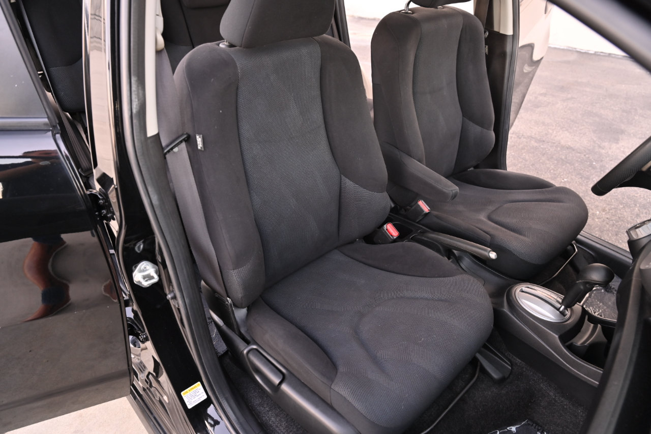 Used 2011 Honda Fit Sport image 19