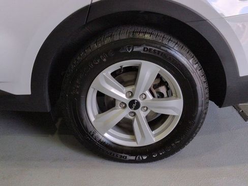 Used 2022 Kia Sorento LX FWD image 7
