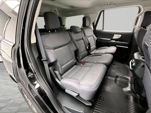 Certified 2025 Ford Expedition Active AWD/4WD image 27
