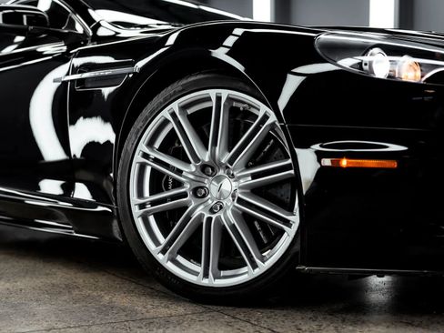 Used 2009 Aston Martin DBS Coupe RWD image 38