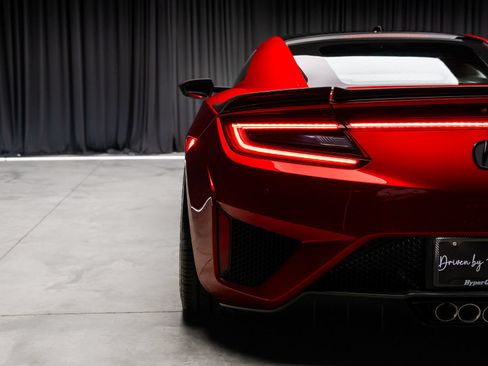Used 2017 Acura NSX AWD/4WD image 35