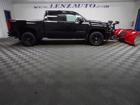 Used 2018 Chevrolet Silverado 1500 LT w/ All Star Edition AWD/4WD image 3