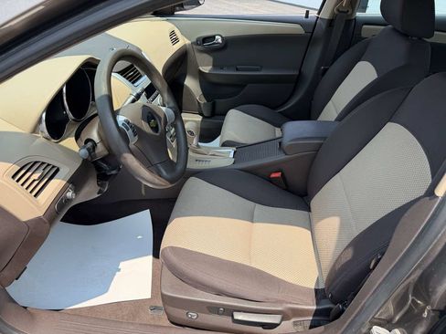 Used 2011 Chevrolet Malibu LS FWD image 10