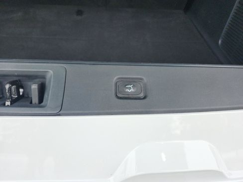 Used 2025 Ford Expedition Max Platinum w/ Stealth Appearance Package image 14