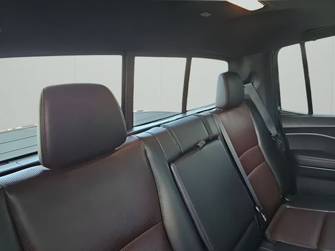 Used 2024 Honda Ridgeline Black Edition image 16