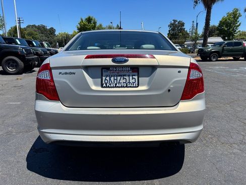Used 2010 Ford Fusion S FWD image 5