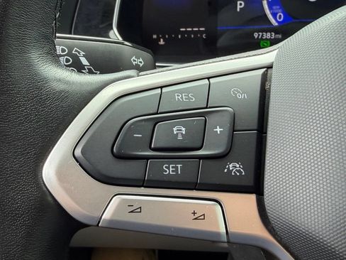 Used 2023 Volkswagen Jetta SE FWD image 14