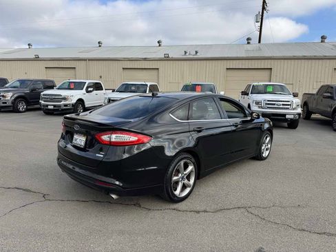 Used 2013 Ford Fusion SE image 11