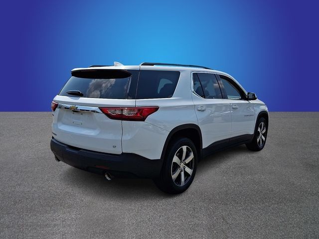 Used 2021 Chevrolet Traverse LT w/ LT Premium Package FWD image 4