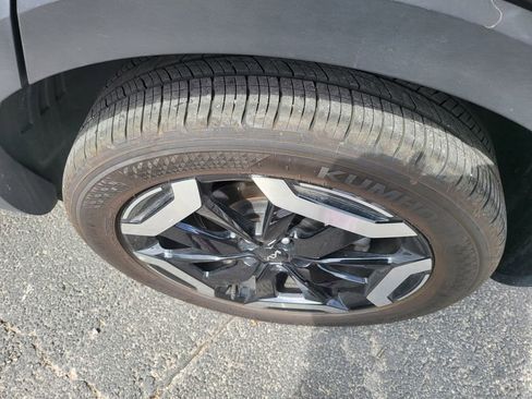 Used 2025 Kia Telluride S image 6