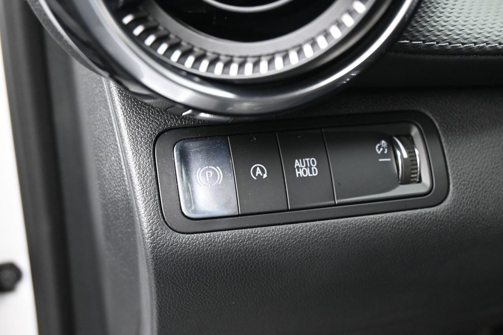 Used 2026 Chevrolet Equinox LT FWD image 16