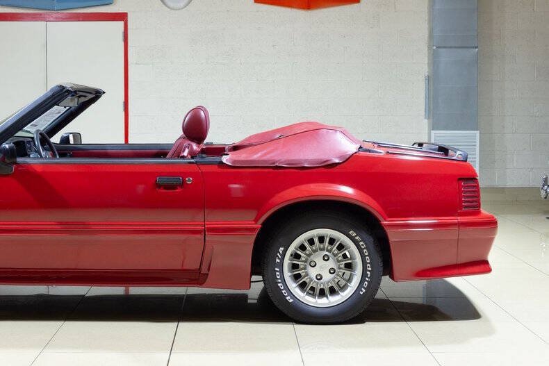 Used 1989 Ford Mustang GT RWD image 6