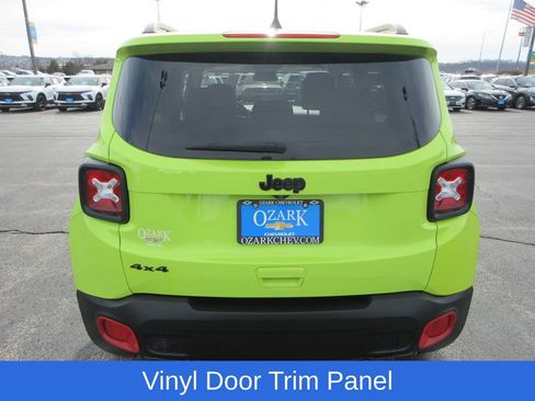 Used 2018 Jeep Renegade Altitude image 4