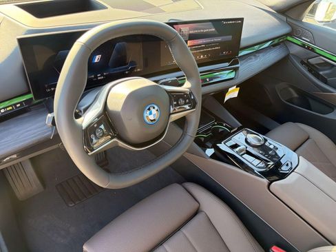 New 2026 BMW i5 eDrive40 RWD image 4