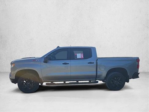 Used 2025 Chevrolet Silverado 1500 LT Trail Boss w/ Convenience Package II image 2