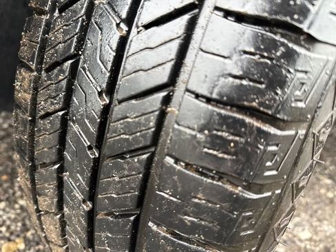 Used 2024 Nissan Rogue SV image 27