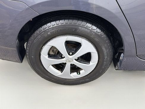 Used 2013 Toyota Prius Three image 31