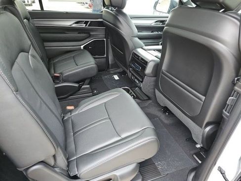 New 2026 Jeep Grand Wagoneer Limited AWD/4WD image 13