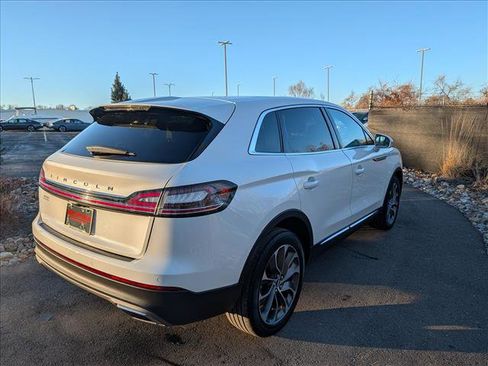 Certified 2023 Lincoln Nautilus Reserve image 5