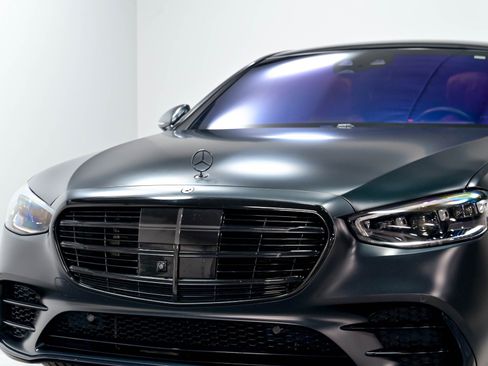 Used 2022 Mercedes-Benz S 580 4MATIC Sedan w/ AMG Line Package image 79