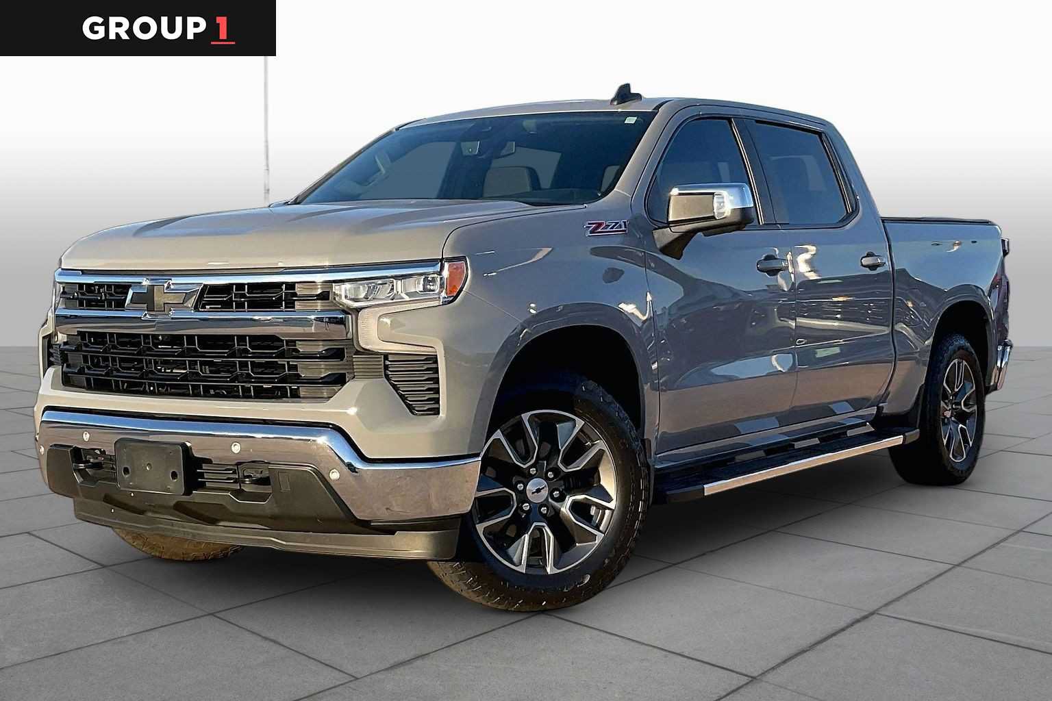Used 2024 Chevrolet Silverado 1500 LT w/ Z71 Off-Road Package AWD/4WD image 1