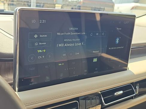 Used 2023 Lincoln Nautilus Reserve AWD/4WD image 16