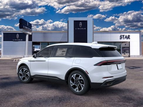 New 2025 Lincoln Nautilus Premier w/ Jet Appearance Package AWD/4WD image 4