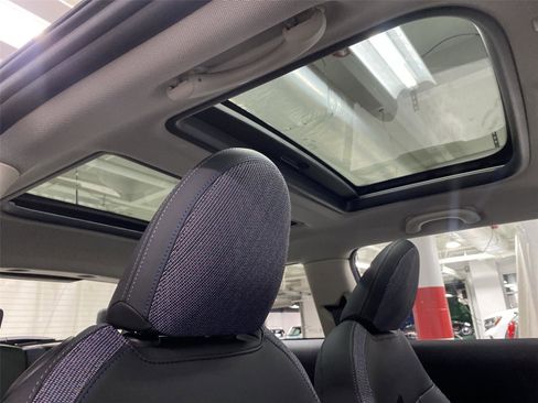 Certified 2025 MINI Cooper S image 20