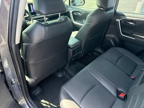 Used 2023 Toyota RAV4 XLE Premium AWD/4WD image 20