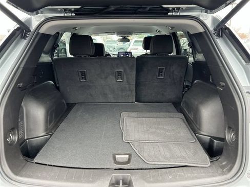 Certified 2024 Chevrolet Blazer LT w/ Convenience Package FWD image 21