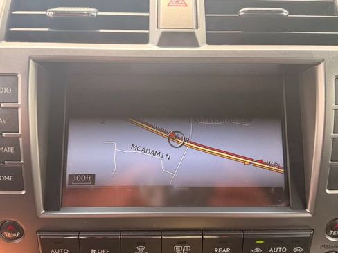 Used 2020 Lexus GX 460 Luxury w/ Accessory Package AWD/4WD image 18