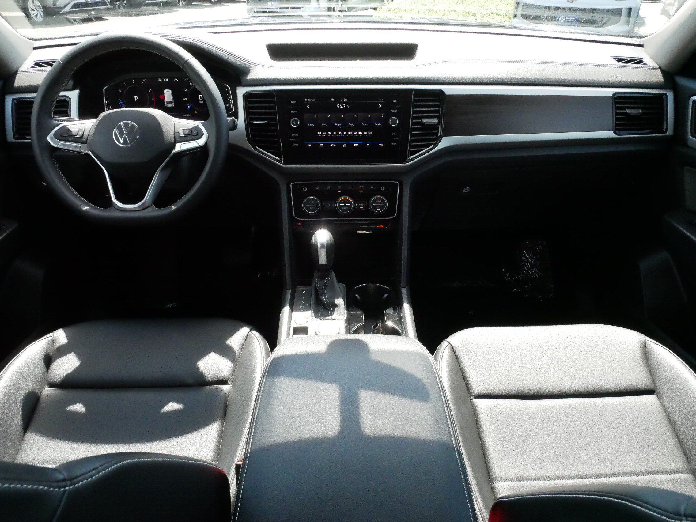 Used 2022 Volkswagen Atlas SE AWD/4WD image 10